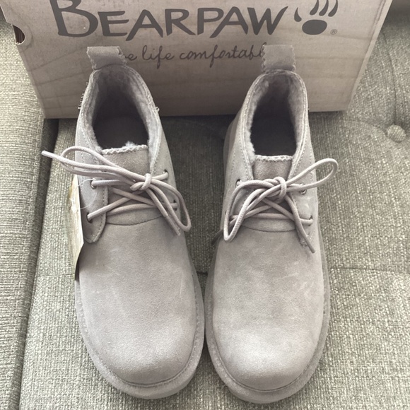 BEARPAW Skye Genuine Shearling Lined Suede Chukka Boot (Women) 7M - Picture 2 of 13